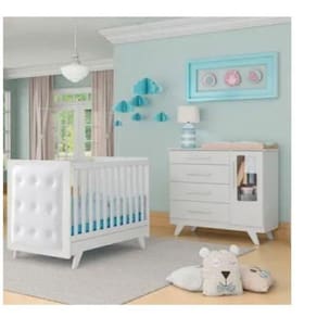 Conjunto para Quarto de Bebê Cômoda 1 Porta com Janela e Berço com Capitone Retrô Jolie Branco Brilho