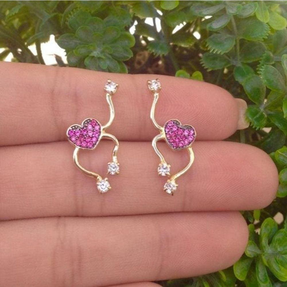 Brinco Coração Cravejado Raio Banhado A Ouro