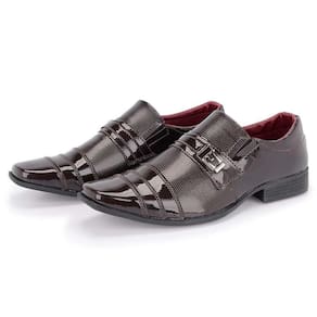 Sapato Social Masculino Verniz Brilhante Sem Cadarço Com Bico Cap Toe Texturizado Formal