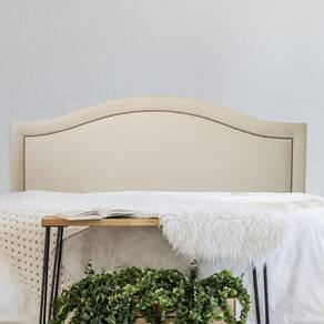Cabeceira King Estofada para Cama Box Curva Luxo com Tachas 193x60cm Off White/Prata