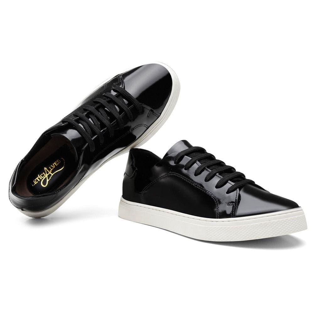 Tenis Casual Feminino Couro Verniz Forrado Cano Curto Com Cadarço Esportivo Caminhada