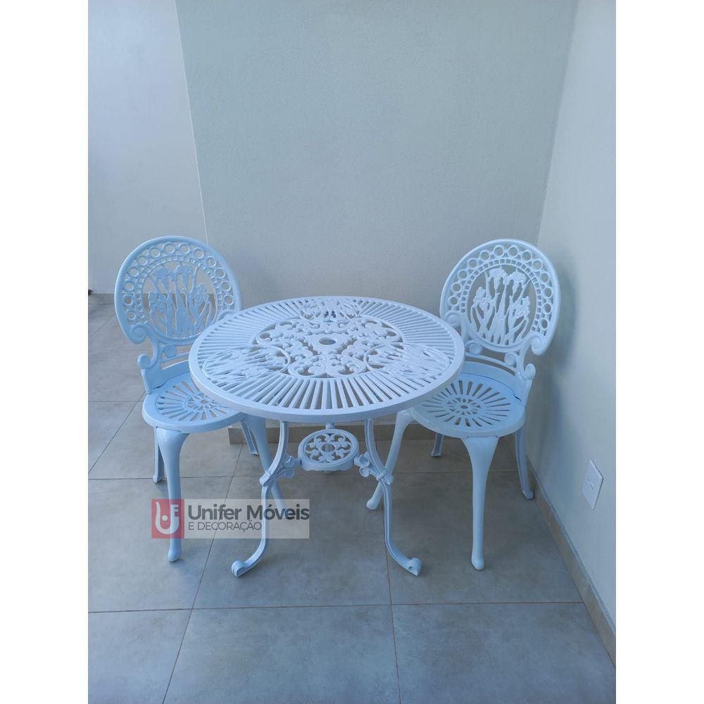 Conjunto de Mesa Para Jardim Itália Com 2 Cadeiras e Mesa de 3 Pés em Alumínio Fundido Unifer Móveis