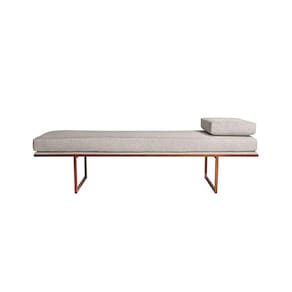 banco 2 lugares galli linho bege e dourado 140 cm