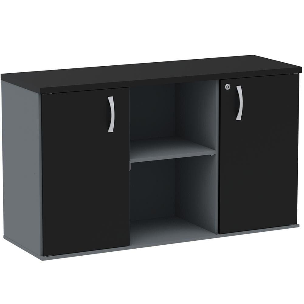 Armário Baixo Credenza PE25 Pandin 121,50 cm (largura) em MDP Cor Grafito e Preto com Dois Nichos e Duas Portas
