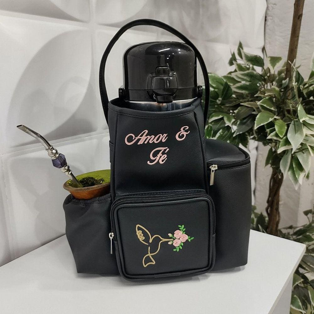 Mateira Personalizada Amor e Fé para Levar Chimarrão Cor Preta - Coutre Bolsas
