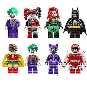 Super-herói montado boneca brinquedo 8pcs