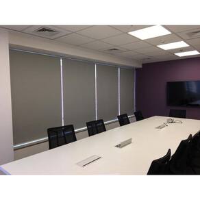 Persiana Cortina Rolo Blackout 0% 1,90m x 1,30m com Bando