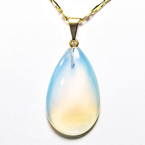 Colar Gota Pedra da Lua ou Opalina Montagem Pino Dourado