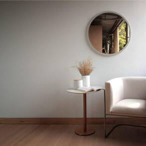 Mesa Lateral de Apoio Formato Orgânico 50x35cm Off White