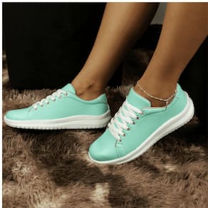 Tênis Feminino Casual de Amarração O Calçado Leve e Versátil que Você Procura Verde