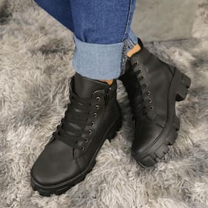 Coturno Feminino Café O Calçado Preferido das Blogueiras em Cano Curto Preto