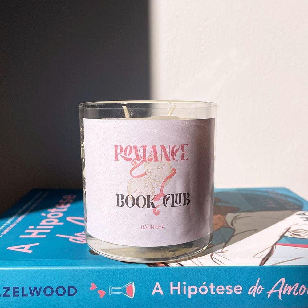 Vela Literária Aromática Romance Bookclub | Aroma Baunilha