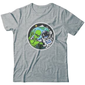 Camiseta algodão ufologia - Selfie no espaço