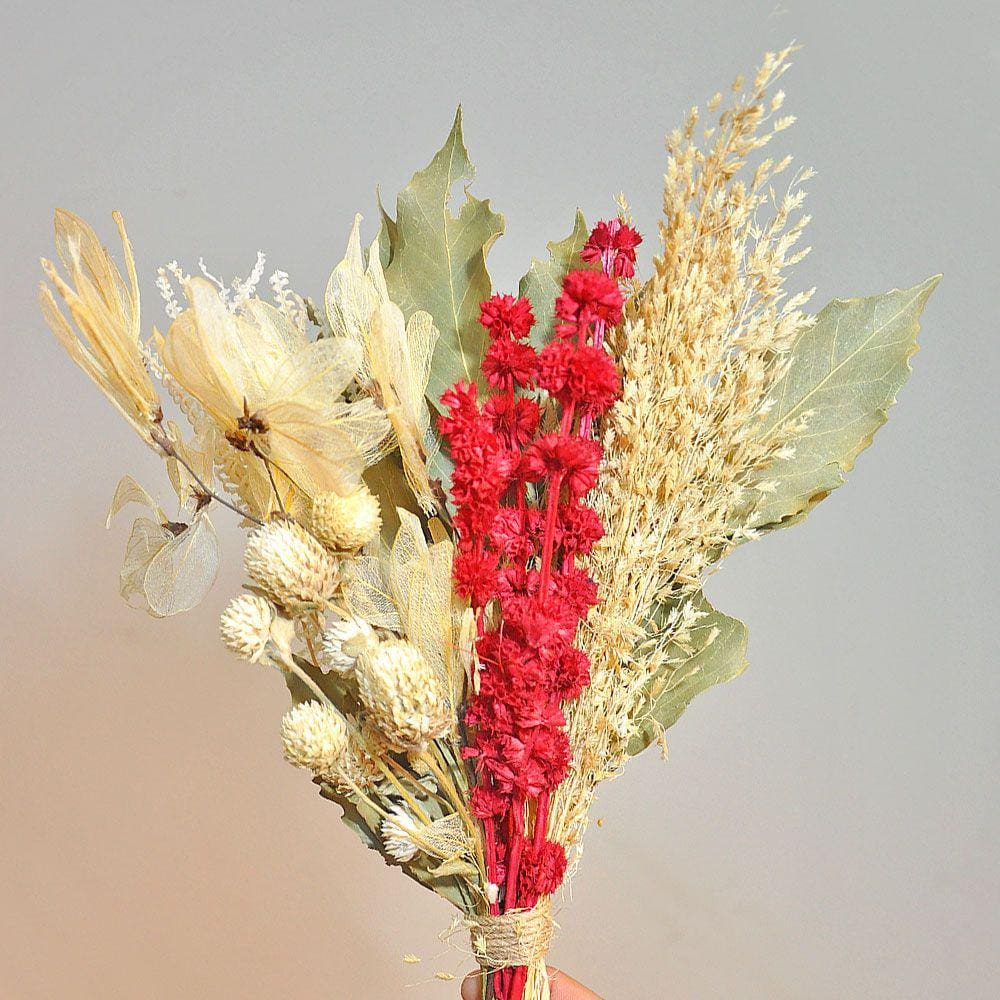 Buquê de flores desidratadas decoração capim verde