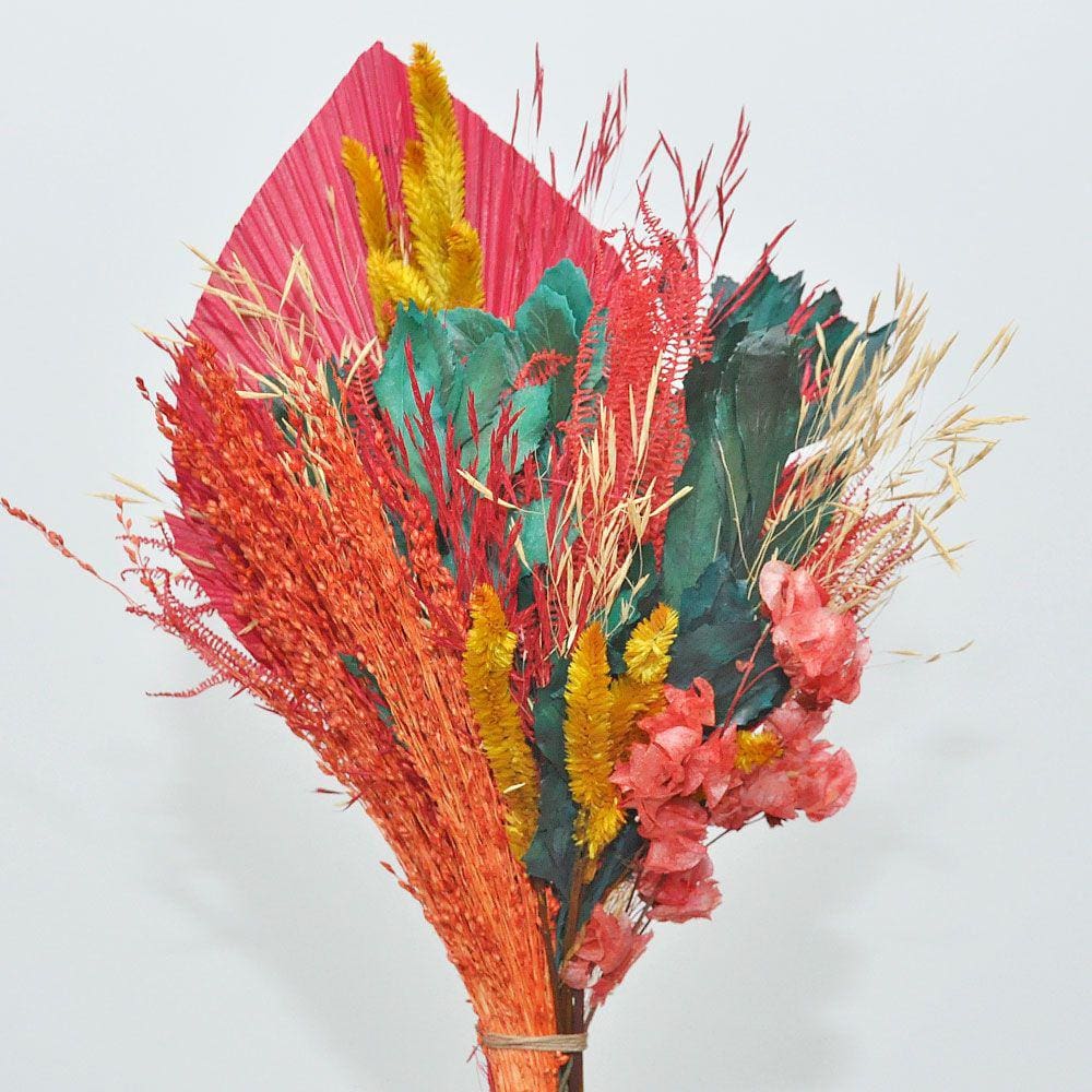 Buquê de flores desidratadas colorido com latânea decoração