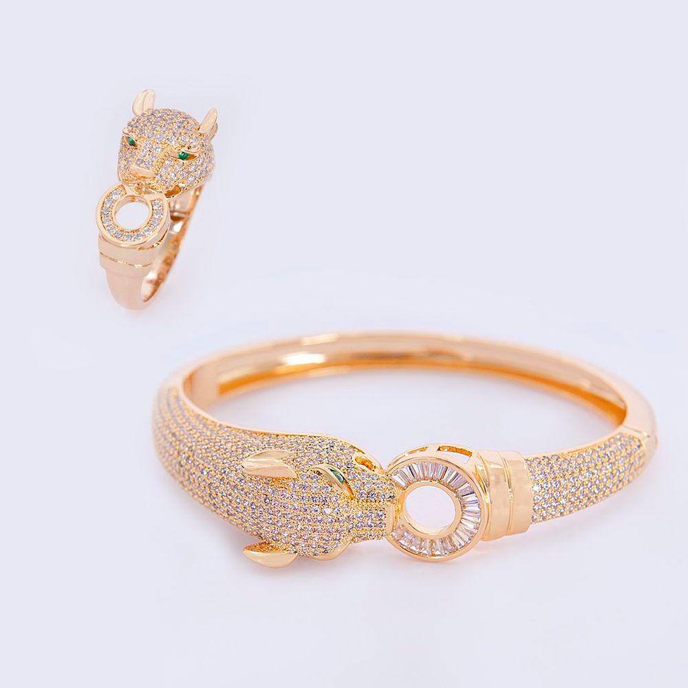 Conjunto Pantera Cristal