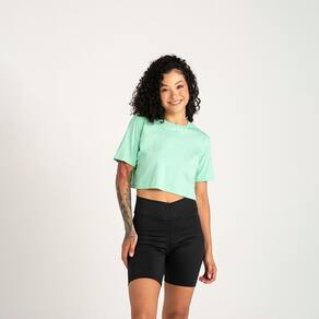 Camiseta Cropped Lisa Confortável e Versátil em Algodão