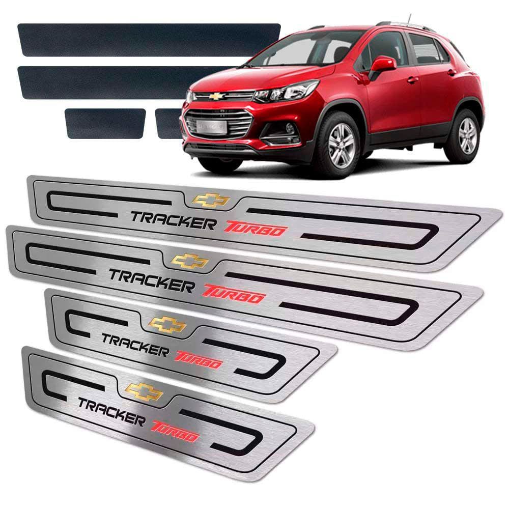 Soleiras Baixo Relevo Tracker Turbo 2016/2019 + Vinil Preto