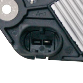 Regulador de Voltagem Mercedes Classe B Sprinter Cdi 311 415 515 Om651 Após 2011 Plug 1 Pino - Ikro - IK5031