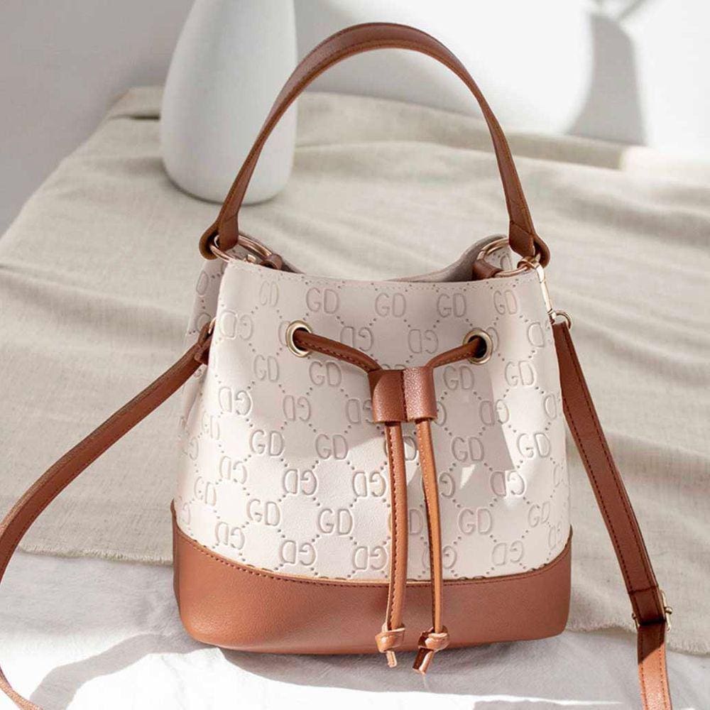 Bolsa Feminina estilo Saco com Alças para Mãos e Ombro