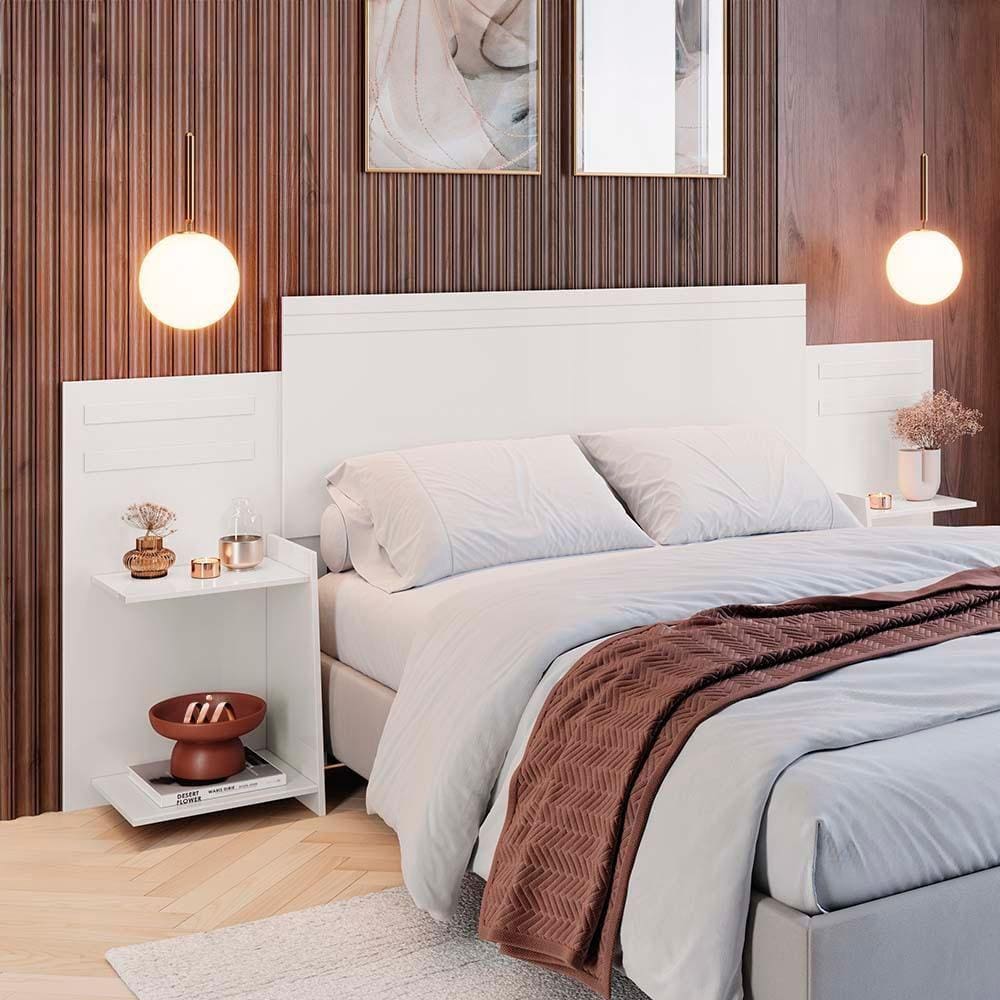 Cabeceira branca com nichos para cama de casal e solteiro