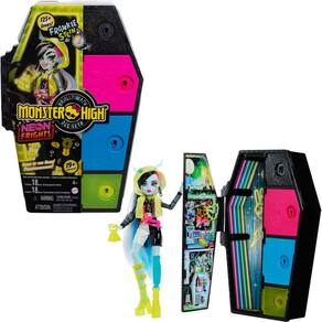 Boneca de moda Monster High Frankie Stein com mais de 19 surpresas