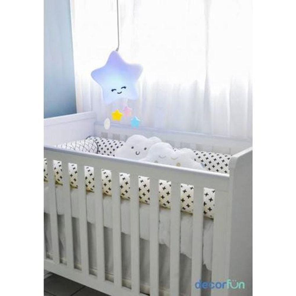 Luminária Estrela Pendente com Estrelinhas Super Cute