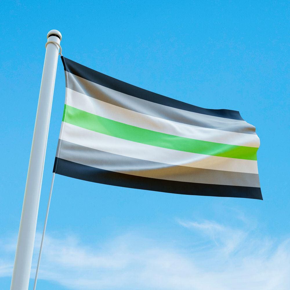 Bandeira Avulsa Orgulho LGBT Cores em Cetim Brilhante - Tamanho Pequeno 55cm x 35cm