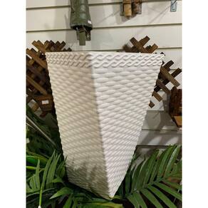 Vaso Para Planta Rattan Modelo Twister 20 Litros - Branco, Bege, Cinza E Coffe