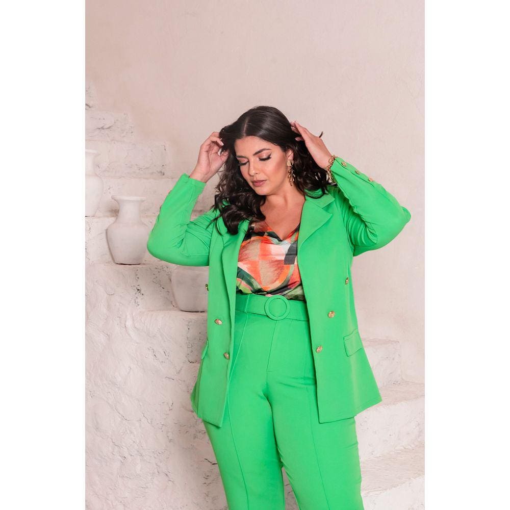 Blazer Plus Size com Detalhes Dourados