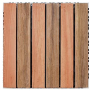 Deck em Placa de Madeira Base Plástica 30x30cm Isabela Revestimentos Eucalipto