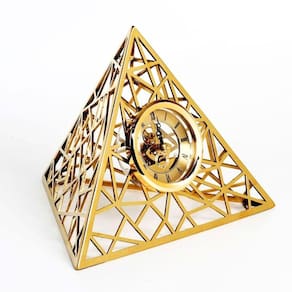 Relógio de Mesa Tridimensional Pirâmide Números Romanos