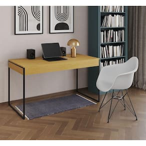 Escrivaninha Industrial Office Estudo Malta Canela 137x53cm com 1 Poltrona Branca Eames Eiffel Base