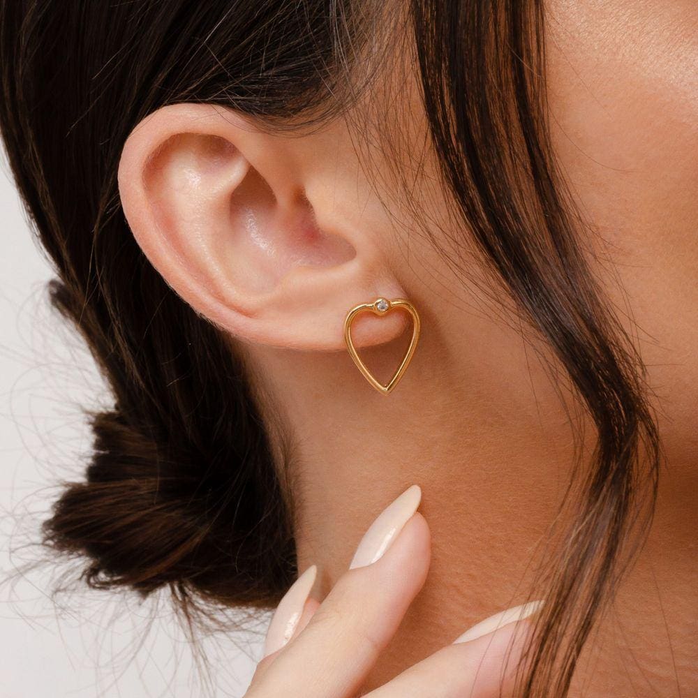 Brinco Coração com Micro Zircônia Folheado a Ouro 18K