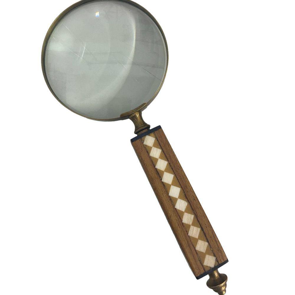 Lupa de Aumento Decorativa Estilo Madeira com Detalhes 25cm