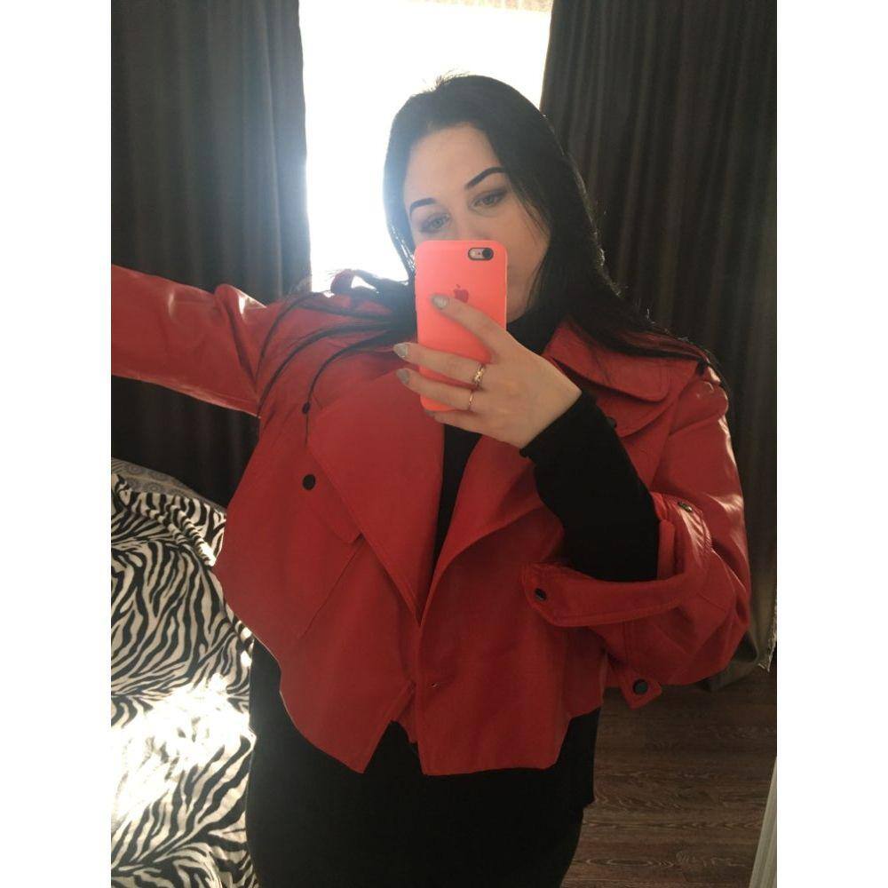 Casaco de motoqueiro de couro sintético para mulheres - vermelho