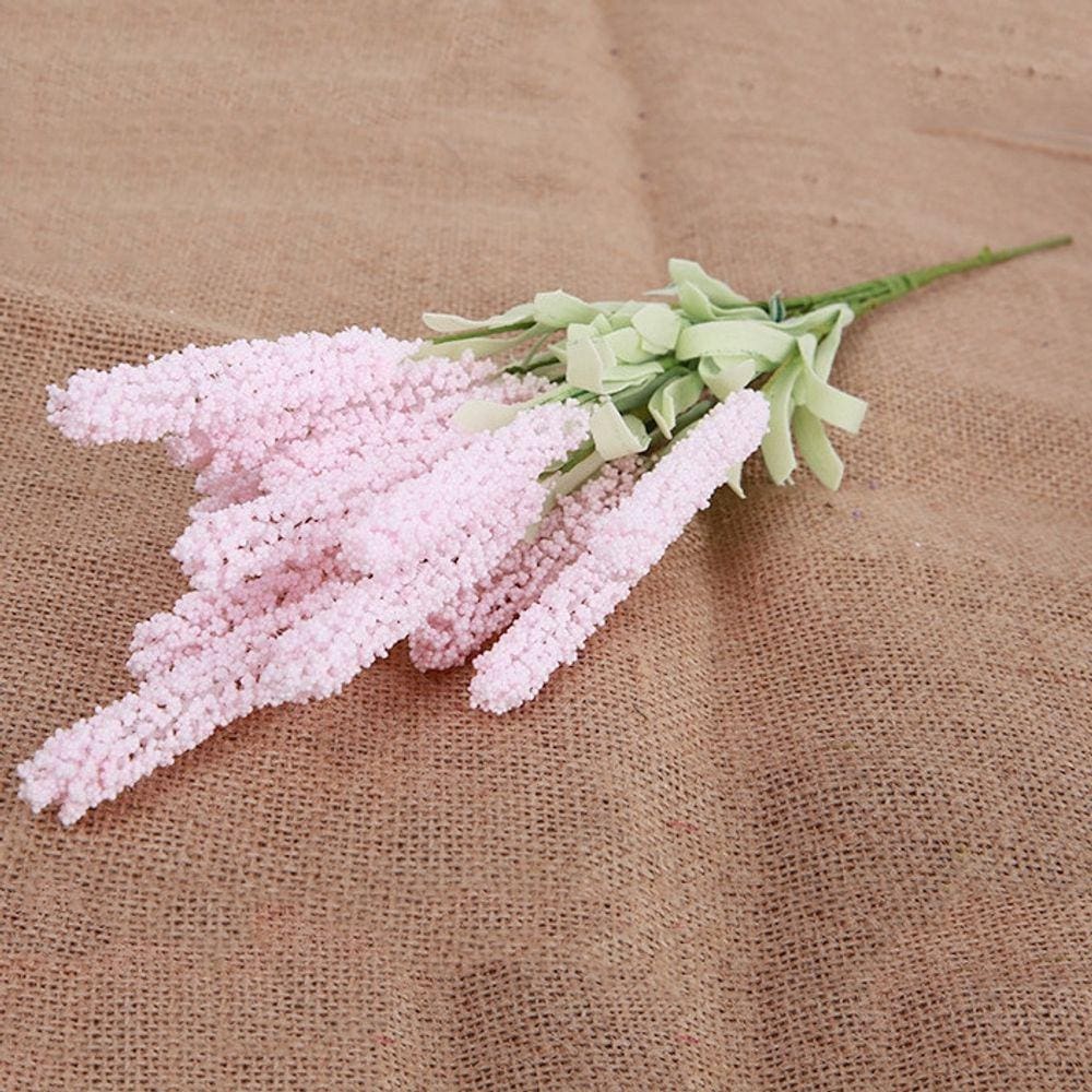 Decoração de casamento em casa de seda de lavanda com flores artificiais