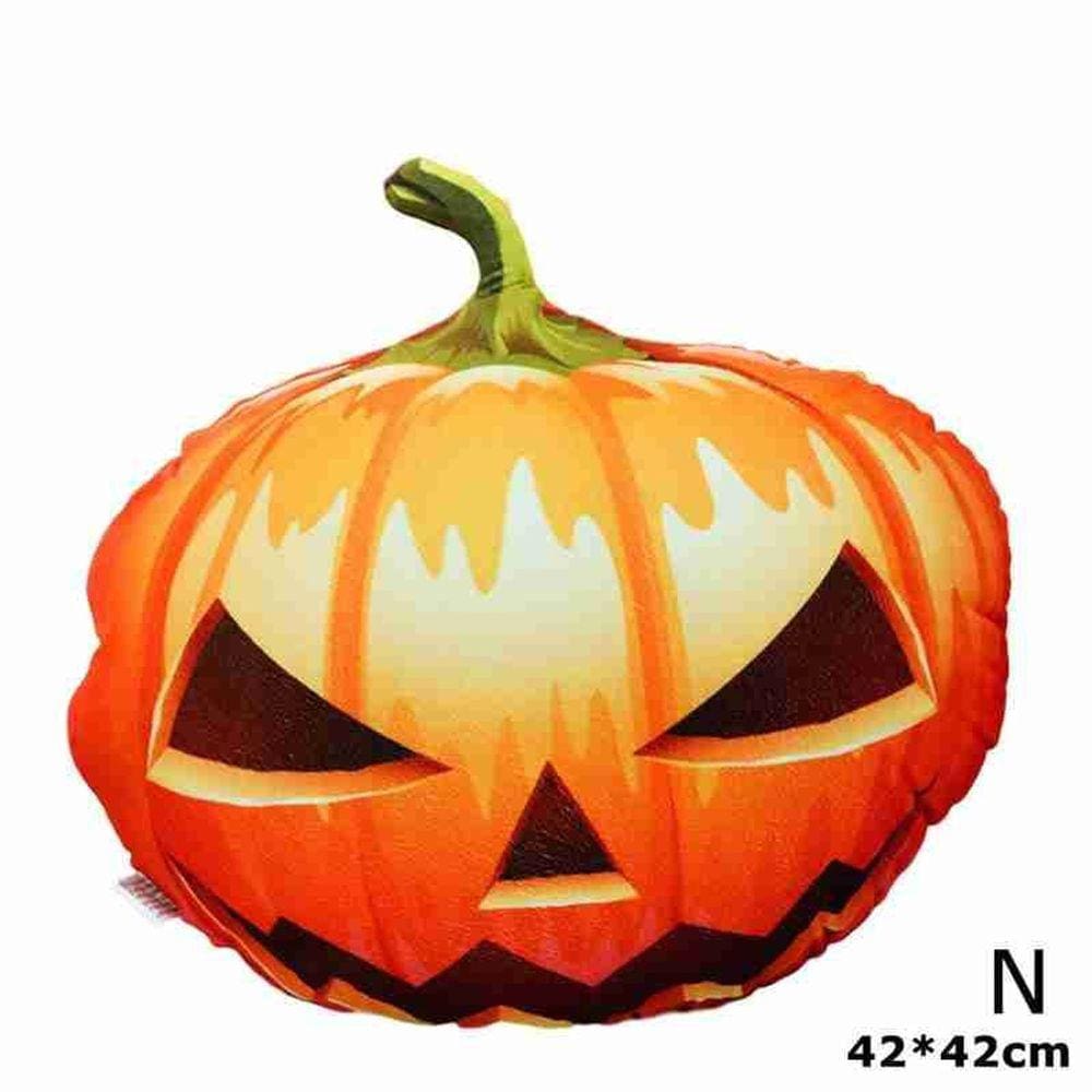 Festa de Halloween com almofada de pelúcia de abóbora