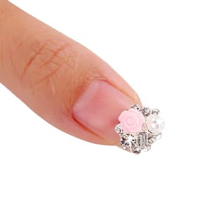 Decoração de adesivos de unhas: flor, strass, rosa
