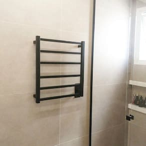 Toalheiro Aquecido Thermo Prime Clean Bivolt e Bilateral Preto Fosco