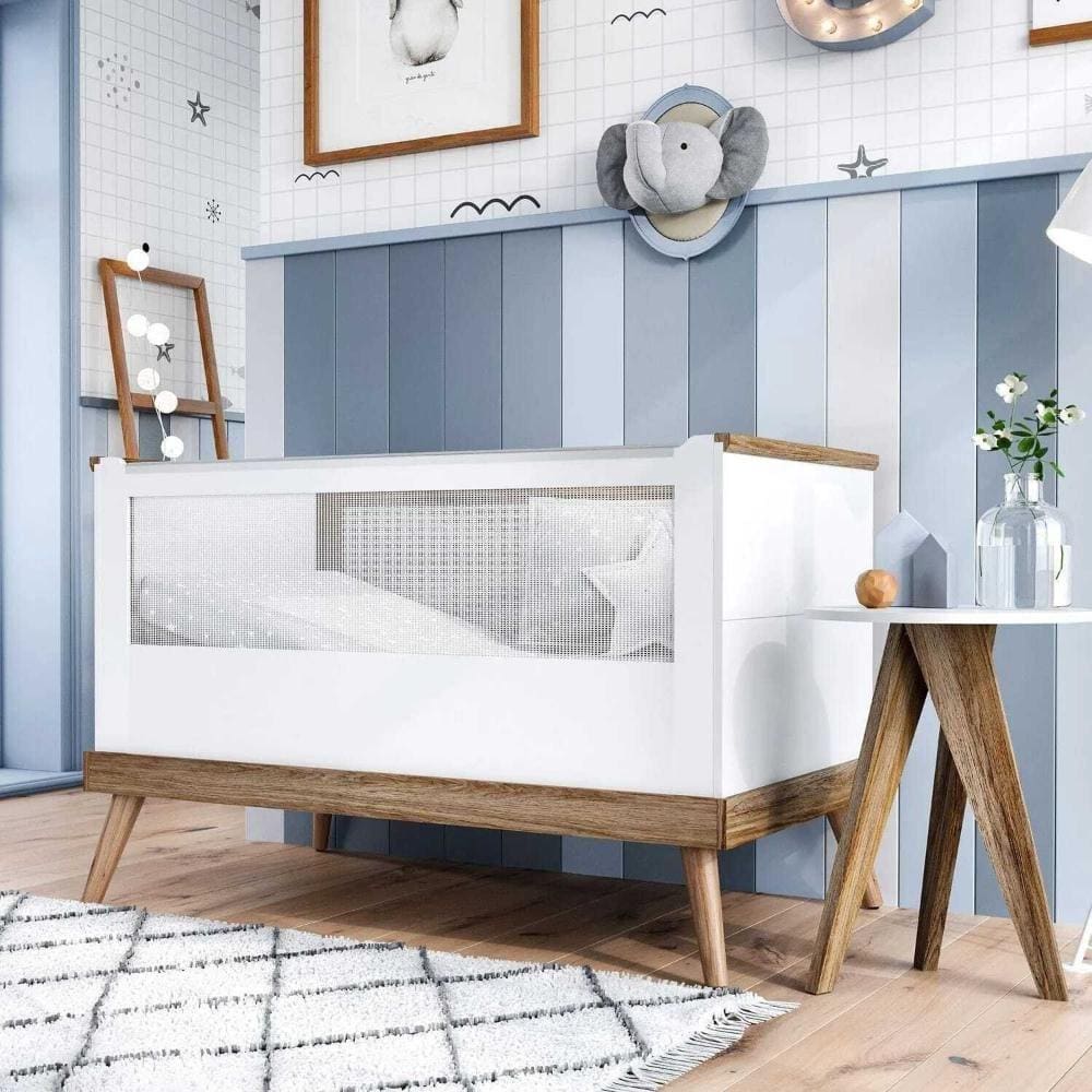Berço Mini Cama Padrão Americano Canção de Ninar Branco Acetinado com Amêndola Rústica