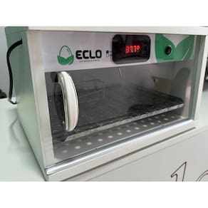 Chocadeira 30 Ovos De Galinha Automática Sem Ovoscopio 220V