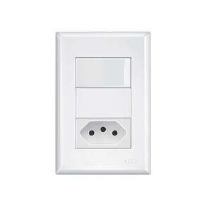 Interruptor Simples E Tomada 2p+t 20a Fame Evidence Com Placa 4x2 Branco