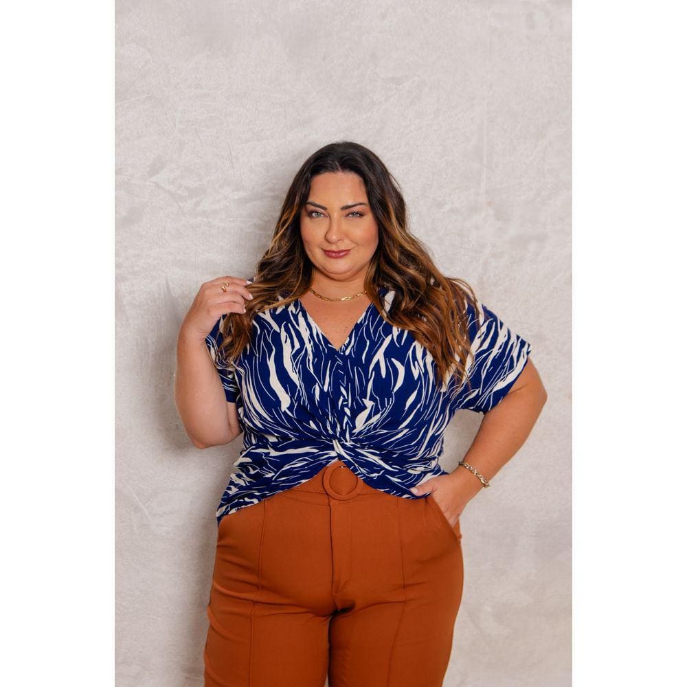 Blusa Feminina Torção No Busto Estampada Plus Size