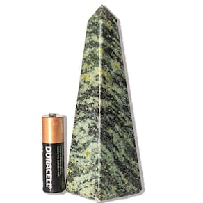 Obelisco Quartzo Brasil Pedra Natural 11cm 211g Cod 142206