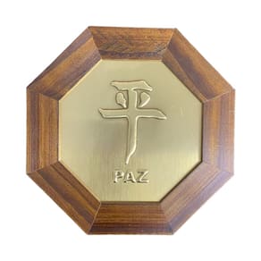 Quadro Ideograma Paz Madeira Imbuia Oitavado e Metal 18 Cm