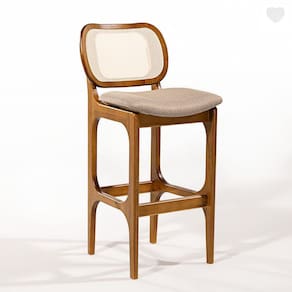Banqueta Alta para Cozinha Decor Encosto Rattan Madeira Imbuia Linho Marrom L87 RMI