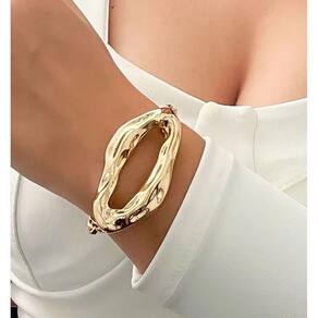Pulseira Corrente Dupla Elo Português com Pingente Orgânico Oval Vazado Folheado Ouro Bracelete Orgânica Tendência