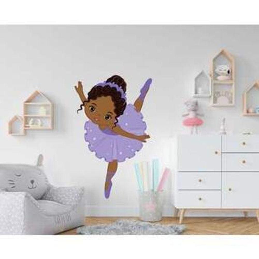 Adesivo De Parede Bailarina Com Roupa Lilás