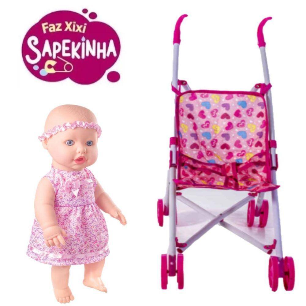 Kit Boneca Sapekinha Faz Xixi Com Fralda Mamadeira Carrinho